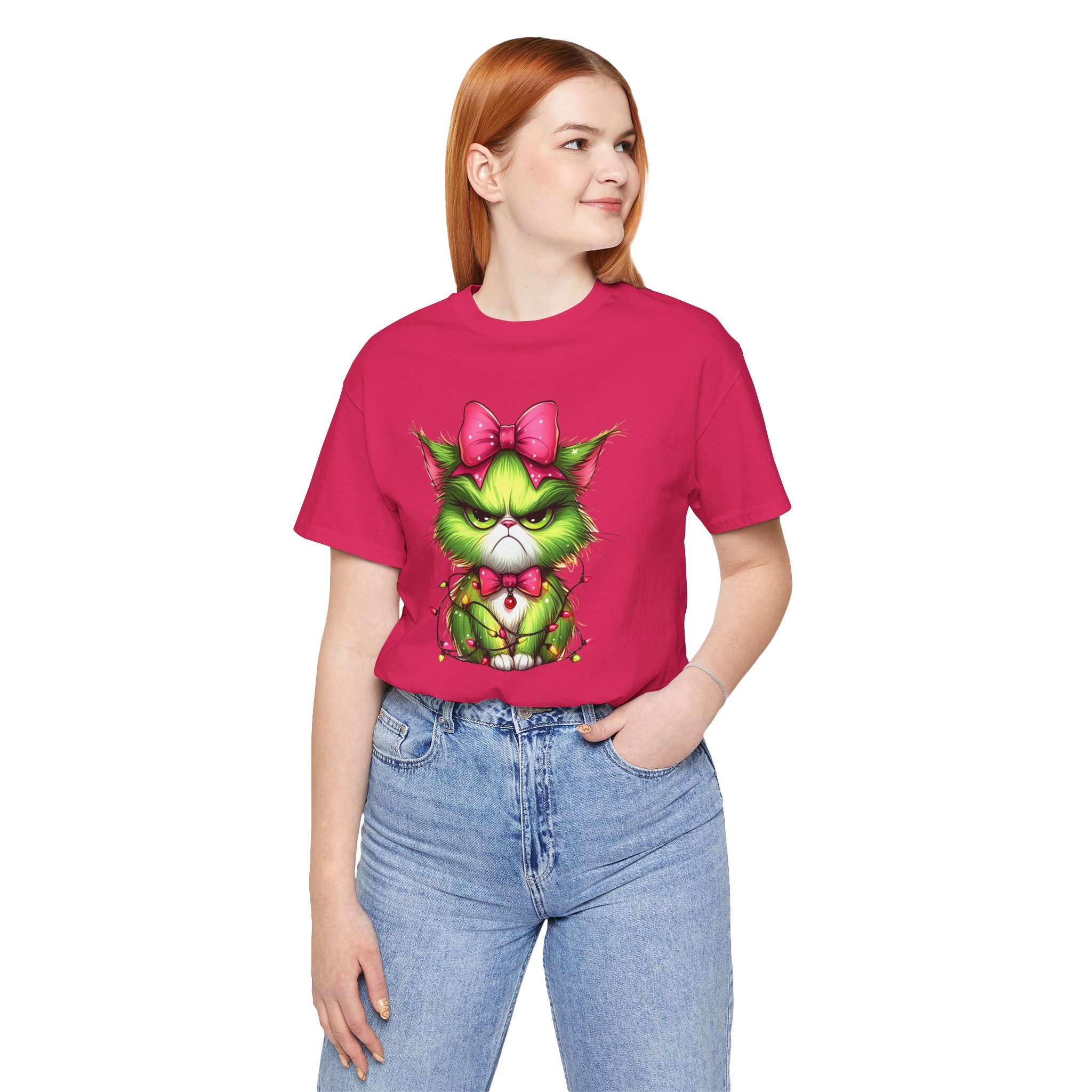Camiseta Gato Grinch navideño con lazo rosa - Imagen 3
