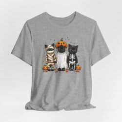 Camiseta “Gatos Halloween” – Momia, fantasma y esqueleto