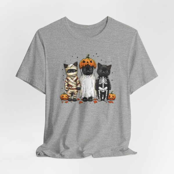 Camiseta “Gatos Halloween” – Momia, fantasma y esqueleto