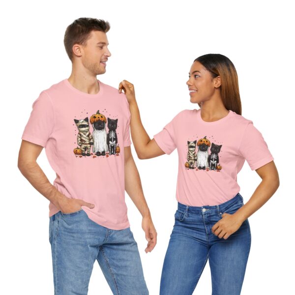 Camiseta “Gatos Halloween” – Momia, fantasma y esqueleto - Imagen 3