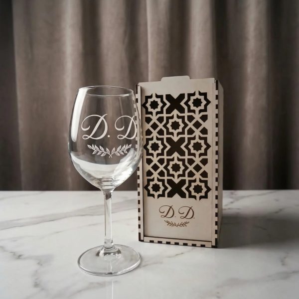 Copa personalizada con caja de madera grabada a laser